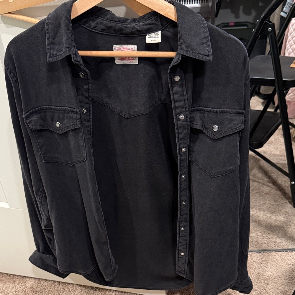 Levi Button-Up Shirt